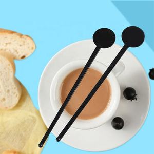 Tongkat Pengaduk Panjang Kopi Plastik Hitam Bening Atas Cakram 7 Inci untuk Teh Susu - Product Image 4