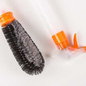 Ujushi Wheel <b>Brush</b> With Spray Bottle 3 In 1 Car <b>Cleaning</b> Tool <b>For</b> Tire And Wheel Maintenance - Product Image 3