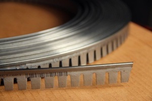 <span class=keywords><strong>Regla</strong></span> de acero troquelado, <span class=keywords><strong>regla</strong></span> de perforación 1*1 2*1, 23,8mm - Product Image 4