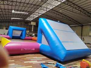 Cancha de Fútbol Inflable en Oferta, Material de PVC, Capacidad de 1000 kg, para Entretenimiento Comercial al Aire Libre (16 Personas) - Product Image 4