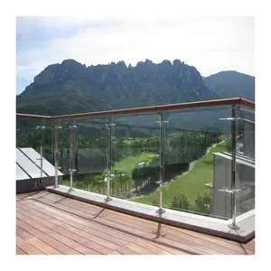 316不锈钢/黑色铝柱玻璃栏杆，用于甲板或阳台