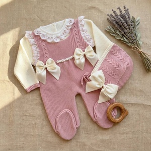 Tutina in cotone lavorato a maglia di lusso Kaiyue per neonate, con colletto in pizzo e piedini, <span class=keywords><strong>set</strong></span> con cappellino abbinato e fiocchi, tutina personalizzabile - Product Image 5