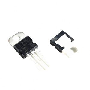 New Original L7912CV L7912 Three-terminal Voltage <b>Stabilizing</b> DIP TO-220 12V - Product Image 1