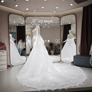 Vestido de Novia de Lujo Estilo Sirena con Cuello Alto, Ilusión de Cristal, Corsé con Cuentas, Encaje y Tul, Cola Catedral, Venta al por Mayor - Product Image 3