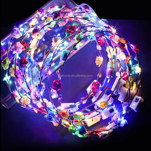 Led Bloem Kronen Hoofdband Vrouwen Slingers Gloeiende Bloemenkrans Kronen Voor Bruiloft Strandfeest Verjaardag Halloween - Product Image 4