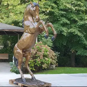 مناظر طبيعية خارجية مشغولات يدوية معدنية تمثال حيوان بالحجم الطبيعي تمثال حصان برونزي مستلق من الحديقة