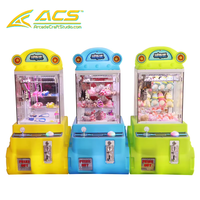 ACS Source Wholesale Mini machine à griffes pour enfants, super mignonne, à monnayeur couleur bonbon, avec verre trempé, version anglaise, 110-240V