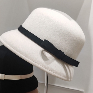 Chapeau seau élégant de style Hepburn pour femme inspiré par Fedora en laine de style français pour l'automne et l'hiver pour les événements sociaux en plein air - Product Image 2