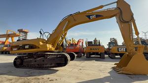 Excavatrice CAT330CL d'occasion Puissante sur chenilles hydrauliques Poids en ordre de marche de 20 tonnes État de bien Composants centraux incluant moteur Boîte d'engrenages - Product Image 3