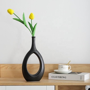 Jarrón de Cerámica Moderno y Simple, Blanco y Negro, Esmaltado, para Sala de Estar, Dormitorio, Escritorio, Decoración del <span class=keywords><strong>Hogar</strong></span>, Arreglos Florales, Diseño Hueco, Estilo Ejecutivo - Product Image 2