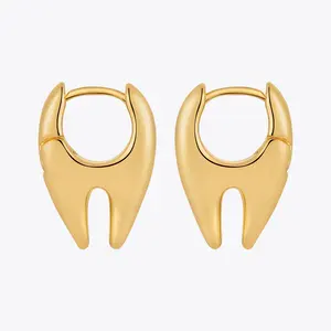 أقراط أذن بتصميم أصلي مطلية بالذهب عيار 18 قيراط لثقب الأسنان للنساء أقراط طارة للحفلات E221396
