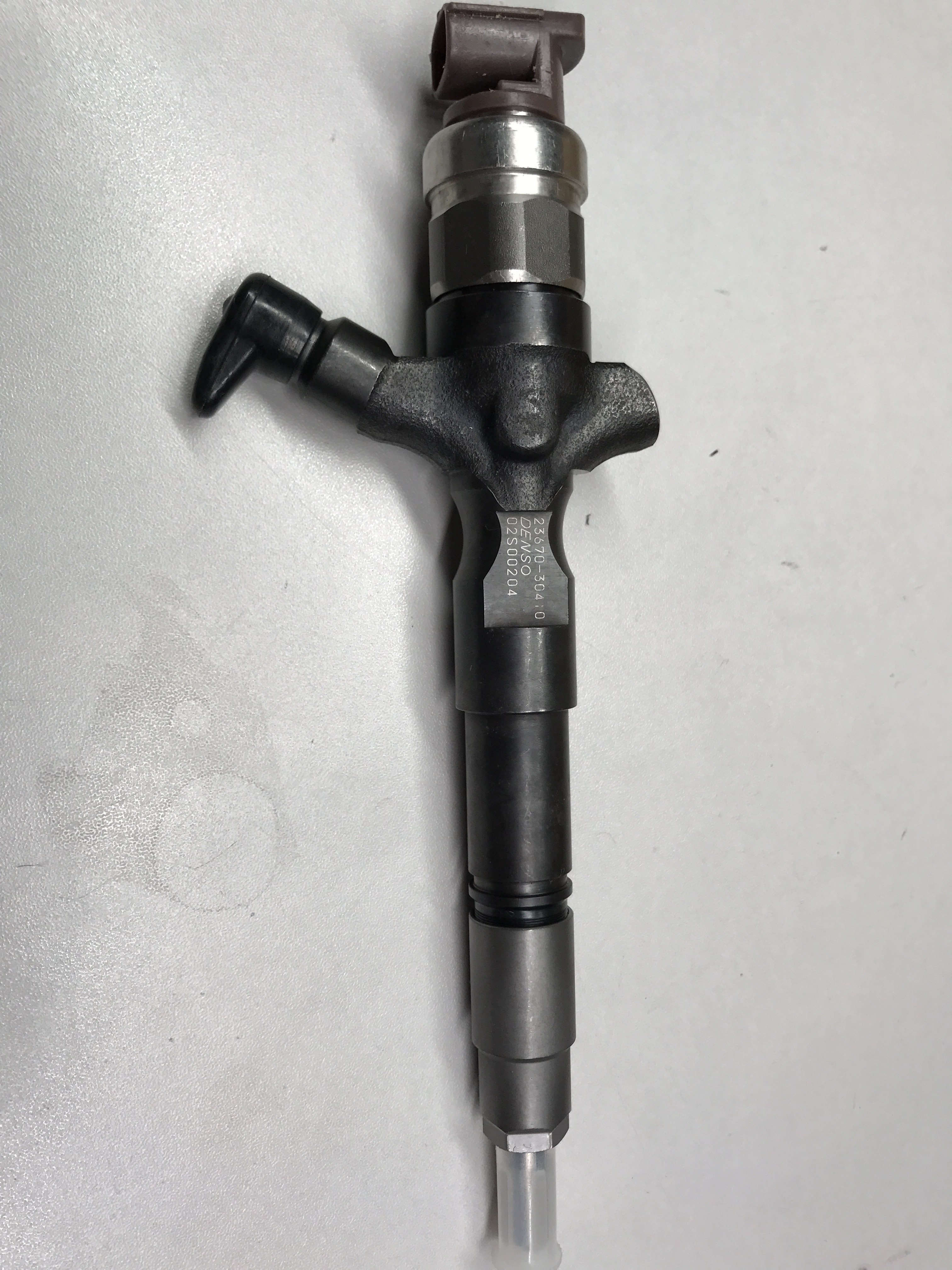Diesel fuel 1KD 2KD FTV Common Rail Injector 095000-5880 For TOYOTA 23670-30050 23670-39095 23670-39096 nozzle DLLA145P864