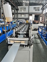 Machine de formage à froid de profilés en acier pour la production de tuiles de toiture avec contrôle PLC et composants de pompe à moteur et d'engrenage