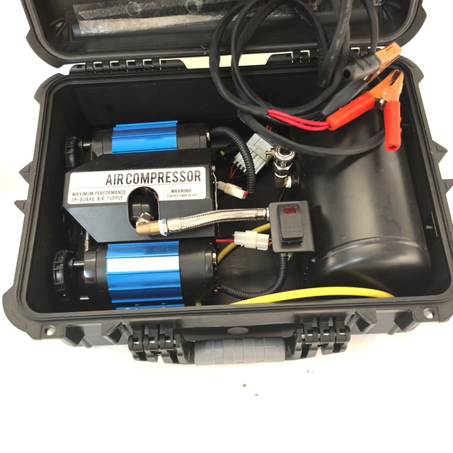 Multi-Purpose 4x4 12v Tank Truck Compressor Black Car Tyre Pressure Pump for Off-Road Car air Compressor