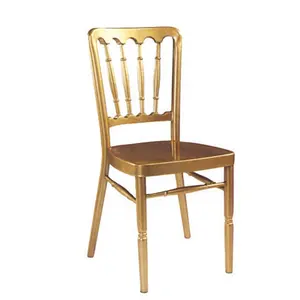 Cadeira de napoleão em alumínio plexi para aluguer casamentos, ferro dourado