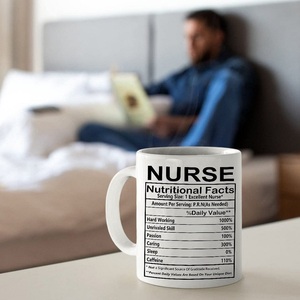 Infirmière Faits Nutritionnels Nouveauté Cadeau Imprimé Thé Tasse En Céramique 11OZ Tasse À Café Cadeau pour Infirmière - Product Image 3
