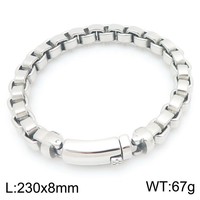 Bracelet chaîne maille gourmette pour homme en acier inoxydable, design minimaliste et unique, idéal pour le style urbain, la superposition et l'association de bijoux.