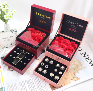 Portagioie con fiori di sapone - Product Image 6