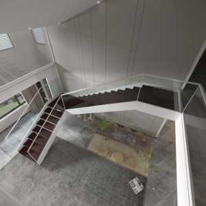 Escalera Recta de Doble Viga para Interiores, Estilo Boutique, con Barandilla de Vidrio e Iluminación LED para Escaparates Comerciales - Product Image 4