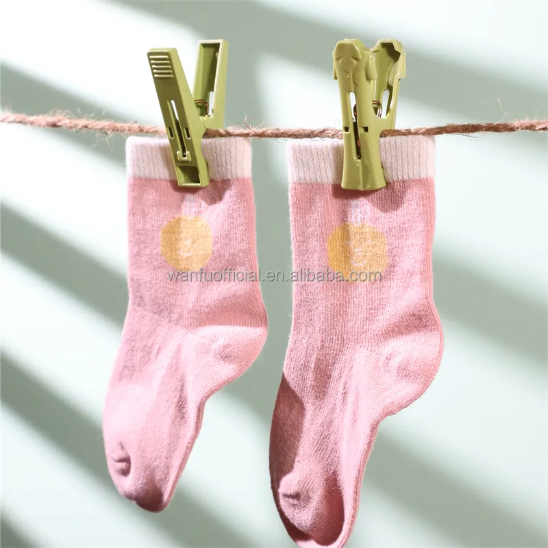 Hot Sale Colorful Heavy Duty Hanging Plastic Laundry Clips Soft Grip Plastic Clothes Pegs Clothes Pins With Springs