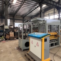 Machine à blocs creux en béton QT4-15 avec système de production automatique