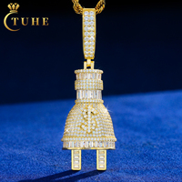 Collar de Lujo con Colgante de Campana de Iglesia para Hombre, Plata de Ley 925, con Diamante Moissanita Baguette y Colgante con Símbolo de Dólar