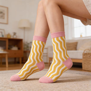 Meias de Massagem para Alívio da Fasciíte Plantar - Design com Bumps Elevados, Relaxamento em Casa, Recuperação Pós-Treino - Product Image 2