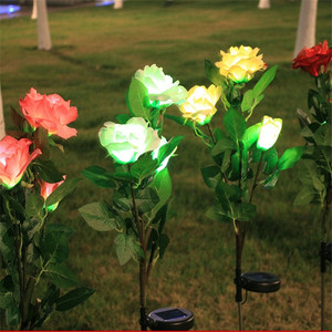Luces LED solares de rosas para decoración de jardín, lámpara de césped al aire libre, flores brillantes, estacas de jardín, decoración tuin - Product Image 1