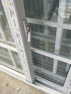 Cửa sổ uPVC với thiết kế hiện đại cho căn hộ năng lượng hiệu quả cách âm kích thước tùy chỉnh khóa an toàn dễ dàng cài đặt - Product Image 3