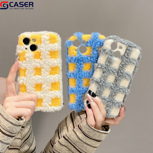 3D Colorblock Checkered Plush Case for 17pro Hand Warmer Creative Plaid Drop Protective Phone Shell for IphoneX-17 Full Series