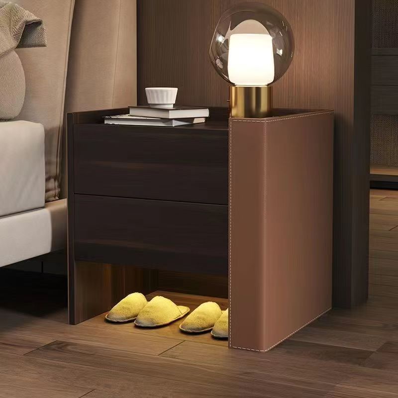 ลิ้นชักซ้ายสีน้ำตาลอ่อนกำลังเป็นสินค้ายอดนิยมในขณะนี้