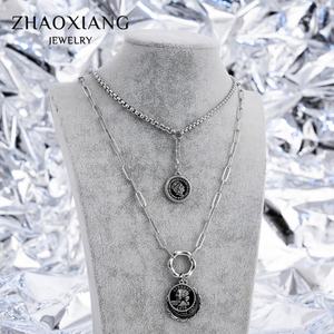 Colliers ras du cou multi-couches pour femmes, accessoires de bijoux en acier inoxydable, pendentifs en forme de pièce de monnaie - Product Image 1