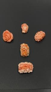 Piedra preciosa tallada de Coral antiguo Piedra preciosa de Coral Natural Talla floral para joyería y colección Piedra preciosa de Coral rojo - Product Image 5