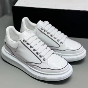Zapatillas Deportivas Unisex con Plataforma, Cómodas para Caminar, Diseño que Aumenta la Estatura, Estilo Urbano, Diseño de Diseñador - Product Image 1