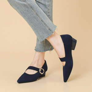 स्टाइलिश बुना हुआ पैर कम एड़ी के जूते - Product Image 4