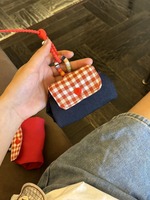 Gantungan Tas Earphone Kotak-kotak Merah Kecil Grosir, Lucu, Cantik, Portabel, Dompet Koin Mini