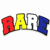 En gros : Patchs lettres chenille pour survêtements, Lettres brodées chenille effet serviette style universitaire