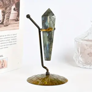 Vente en gros d'obélisques et de baguettes chauffantes en quartz naturel, de points de cristal de guérison en améthyste, jade et quartz de feu, de style Feng Shui - Product Image 6