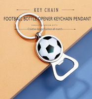 Weltfußballpokal Länderflagge Multifunktionaler Flaschenöffner Schlüsselanhänger – Geschenk für Fußballfans, Souvenir