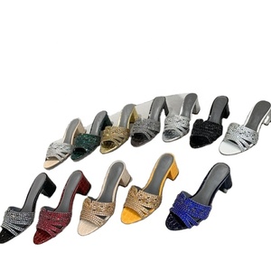 Sandalias <span class=keywords><strong>Gina</strong></span> de Tacón Grueso con Diseño de Piedras, Cosidas a Mano, con Pedrería, Punta Abierta, de Una Sola Tira, Versátiles y Sexys - Product Image 1