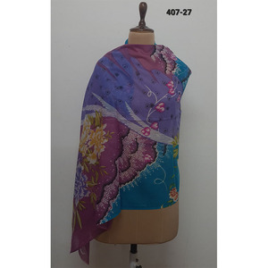 100% <b>Wool</b> Printed <b>Shawl</b> Or Scarf - Product Image 1