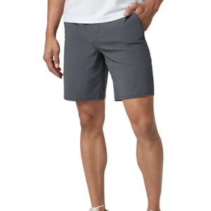 Pantalones cortos chinos casuales de corte relajado para hombre con tela de sarga de algodón transpirable, bolsillos laterales inclinados y diseño cómodo para el verano. - Product Image 5