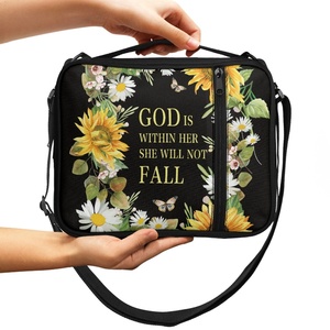 Bolsas de diseñador de artículos de lujo Venta al por mayor Dios personalizado está con ella. Ella no se caerá Fundas bíblicas Bolsa con correa para el hombro Bolsa impermeable para leer Bolsa conveniente - Product Image 1