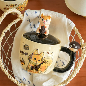 Taza de Cerámica con Tapa de Ardilla Estilo Ins, Linda Taza de Pareja para Desayuno y Café, Regalo Ideal - Product Image 1