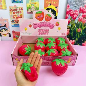 ของเล่นบีบสตรอว์เบอร์รี่คุณภาพสูง 12 ชิ้น/กล่อง ของเล่นบีบสตรอว์เบอร์รี่ PU โฟมคืนตัวช้า บรรเทาความเครียด - Product Image 2