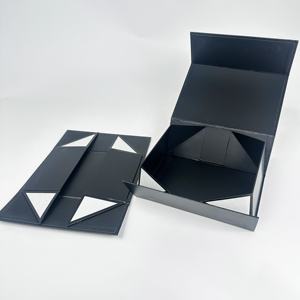 Cajas de Embalaje Rectangulares de Cartón Rígido Reciclable de Lujo Personalizadas, Cajas de Papel para Ropa, Color Rojo Mate, Plegables, Magnéticas, para Cosméticos y Pelucas - Product Image 4