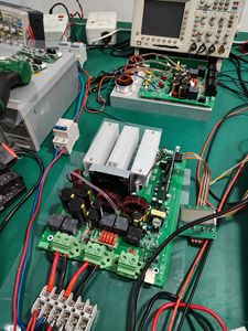 Bo mạch điều khiển sạc năng lượng mặt trời MPPT công suất cao 30A 60A 120A 3kW đến 13kW 12V đến 96V có thể điều chỉnh OEM ODM - Product Image 4