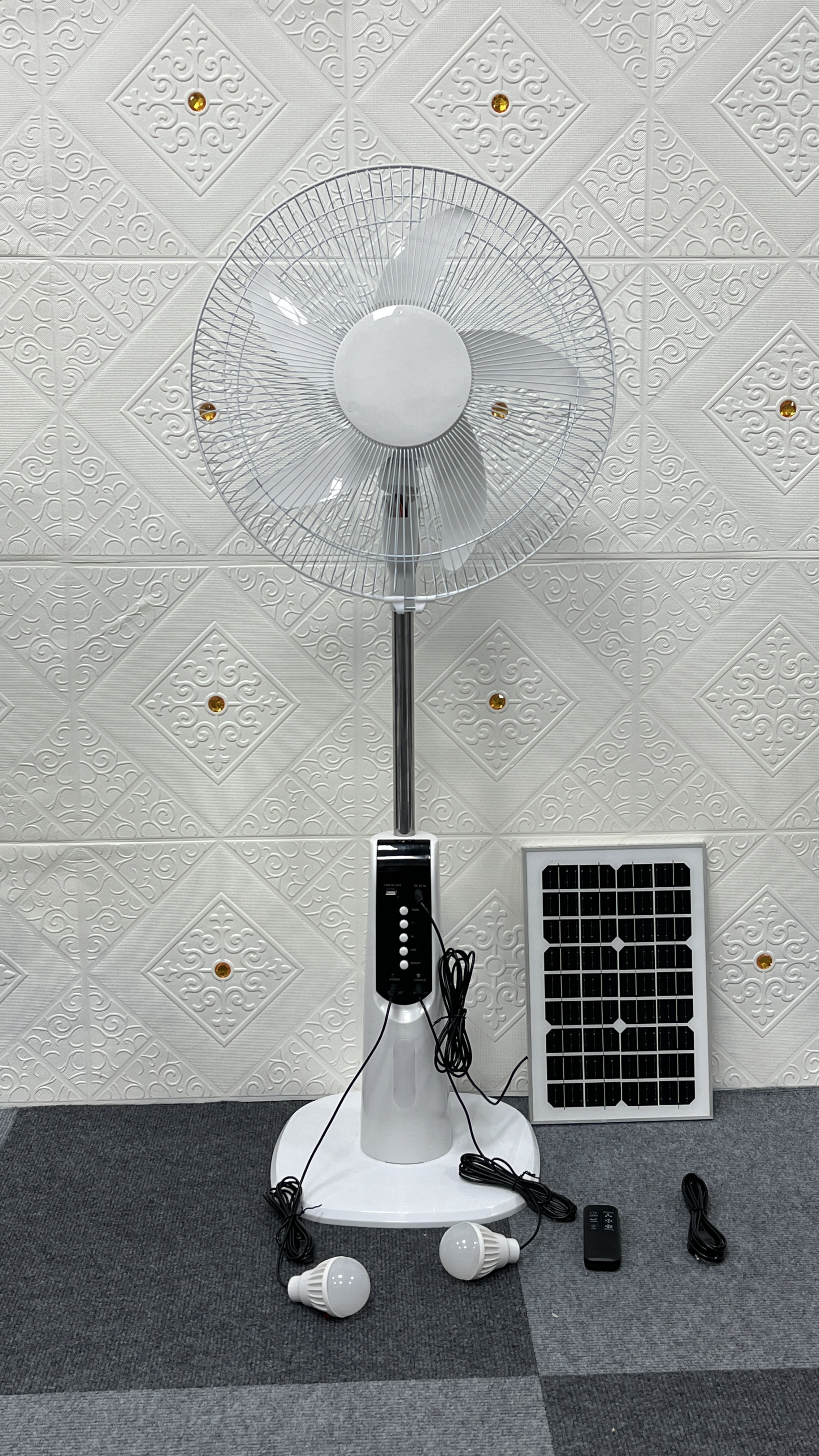 Ventilador+mando a distancia+panel solar+2 bombillas