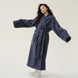 Nouveau corail velours vêtements <span class=keywords><strong>de</strong></span> nuit <span class=keywords><strong>Robe</strong></span> chaud automne hiver épaissir robes <span class=keywords><strong>de</strong></span> <span class=keywords><strong>chambre</strong></span> pour femmes peignoir chaud polaire Robes - Product Image 4