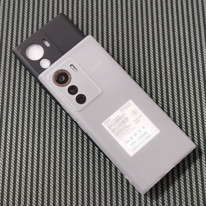 Funda para teléfono ZTE Axon 50 Ultra, cobertura total, funda suave de silicona transparente esmerilada, cubierta protectora con acabado mate - Product Image 3